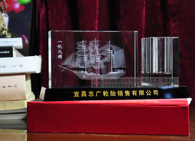 輪轉(zhuǎn)時光，晶耀未來——輪胎公司周年慶典與供應(yīng)商大會紀(jì)念禮品精選